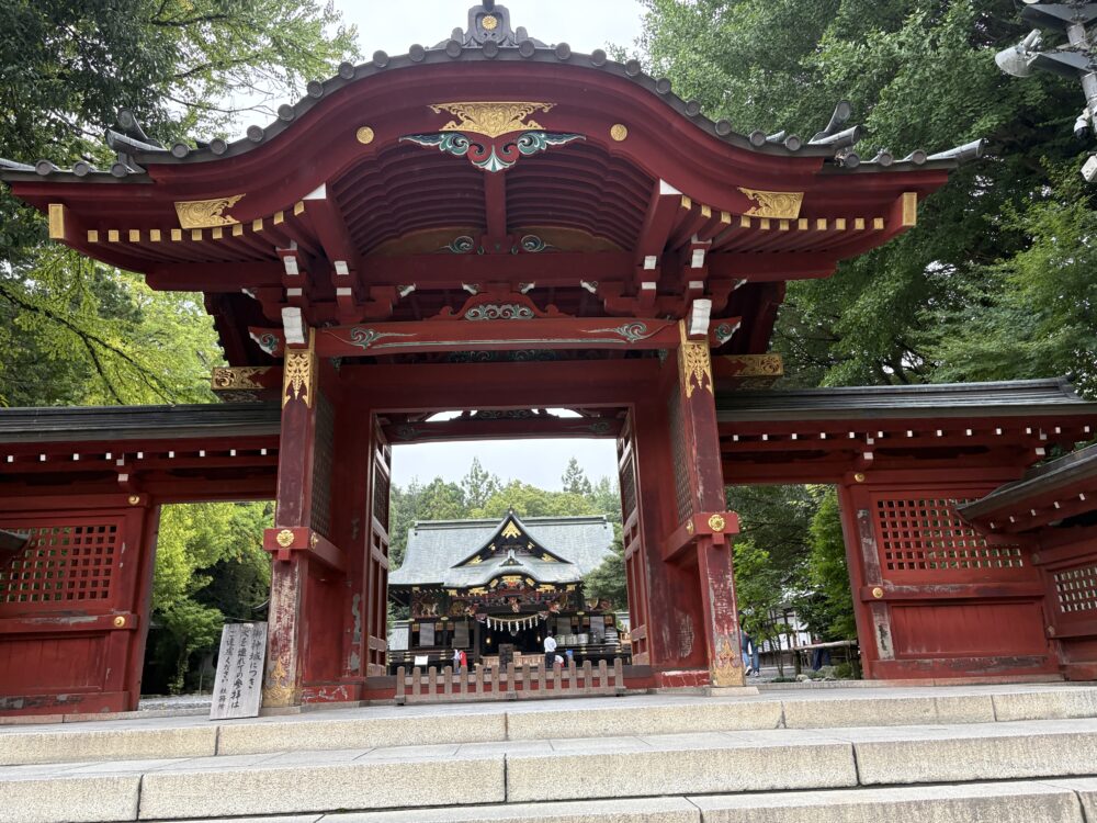 「秩父神社」の山門