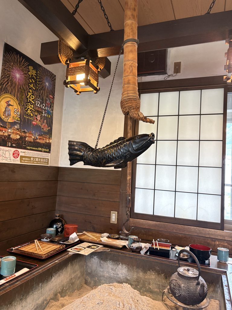 「弁天茶屋」店内の風景