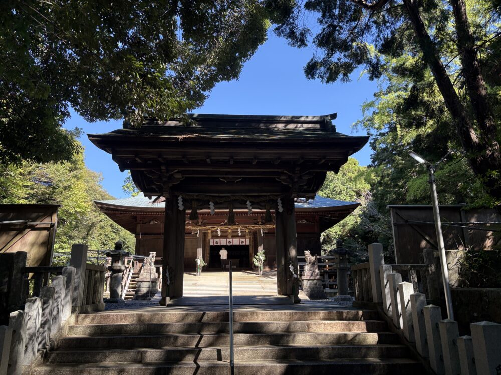 中門から本殿