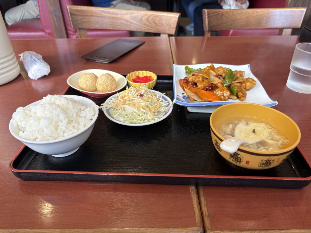 鶏肉の辛唐辛子ランチ